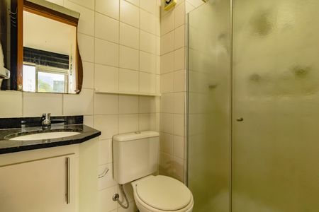 Banheiro social de kitnet/studio para alugar com 1 quarto, 35m² em Jabaquara, São Paulo