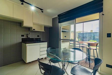 Sala/cozinha de kitnet/studio para alugar com 1 quarto, 35m² em Jabaquara, São Paulo
