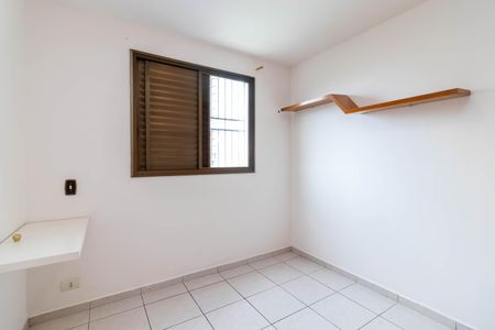 Apartamento à venda com 77m², 3 quartos e 1 vagaQuarto 2