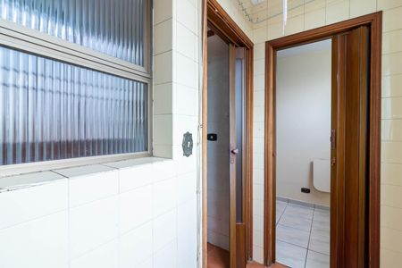 Apartamento à venda com 77m², 3 quartos e 1 vagaÁrea de Serviço
