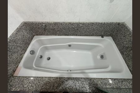 Apartamento à venda com 96m², 3 quartos e 2 vagasBanheiro da Suíte 1