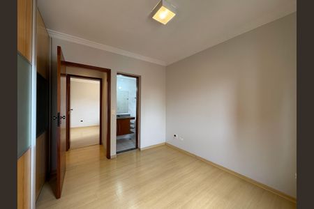 Apartamento à venda com 96m², 3 quartos e 2 vagasSuíte 2