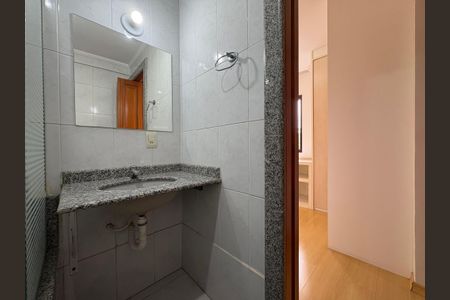 Apartamento à venda com 96m², 3 quartos e 2 vagasBanheiro da Suíte 1