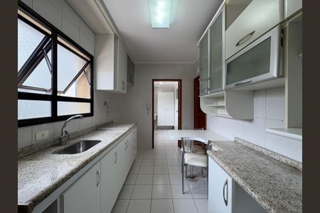 Apartamento à venda com 96m², 3 quartos e 2 vagasCozinha