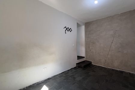 Quarto de casa para alugar com 1 quarto, 55m² em Jardim Palmira, Guarulhos