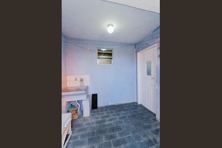 Casa para alugar com 55m², 1 quarto e sem vagaÁrea de Serviço
