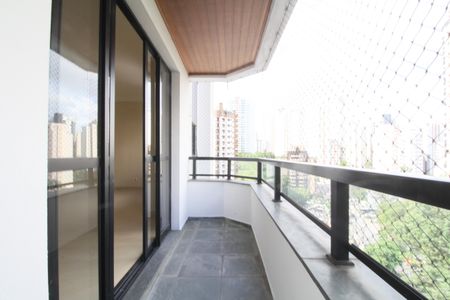 Apartamento para alugar com 110m², 3 quartos e 2 vagasVaranda