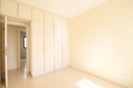 Apartamento para alugar com 110m², 3 quartos e 2 vagasQuarto 2