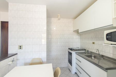 Studio para alugar com 50m², 1 quarto e sem vaga Studio para alugar com 50m², 1 quarto e sem vagaCozinha e Área de Serviço