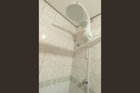 Banheiro Social de kitnet/studio para alugar com 1 quarto, 50m² em Campina do Siqueira, Curitiba