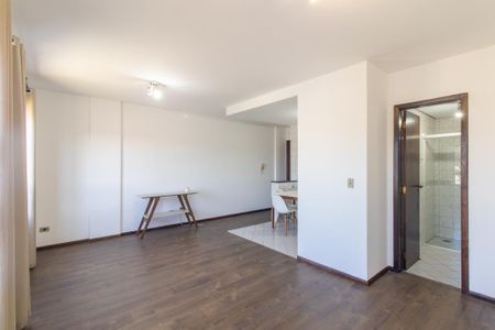 Sala/Quarto de kitnet/studio para alugar com 1 quarto, 50m² em Campina do Siqueira, Curitiba