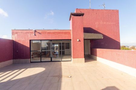 Studio para alugar com 50m², 1 quarto e sem vaga Studio para alugar com 50m², 1 quarto e sem vagaTerraço