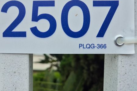 Apartamento à venda com 52m², 2 quartos e 2 vagasPlaquinha PLQG-366 