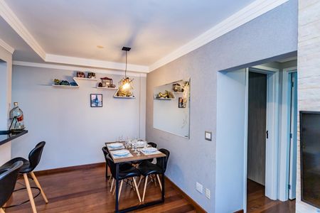 Sala de apartamento à venda com 2 quartos, 54m² em Parque Maria Domitila, São Paulo