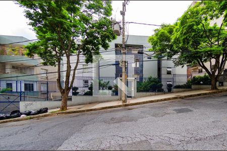 Apartamento para alugar com 62m², 2 quartos e 1 vagaFachada