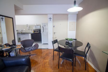 Apartamento à venda com 43m², 1 quarto e 1 vaga Apartamento à venda com 43m², 1 quarto e 1 vagaSala