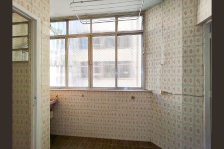 Apartamento à venda com 110m², 3 quartos e 1 vagaÁrea de Serviço