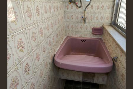 Apartamento à venda com 110m², 3 quartos e 1 vagaÁrea de Serviço