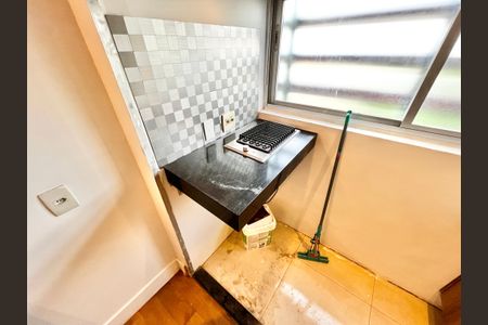 Apartamento à venda com 64m², 2 quartos e 1 vagaCozinha e Área de Serviço