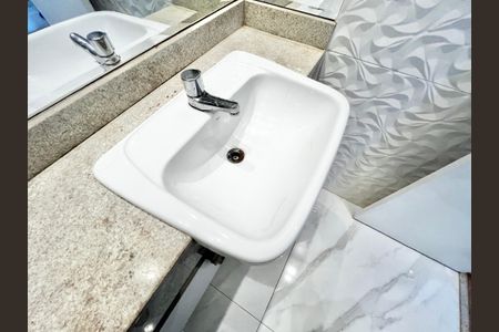 Apartamento à venda com 64m², 2 quartos e 1 vagaBanheiro da Suíte