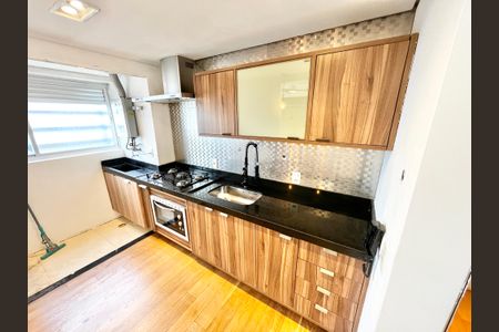 Apartamento à venda com 64m², 2 quartos e 1 vagaCozinha e Área de Serviço