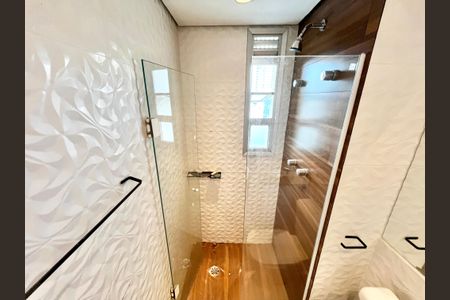 Apartamento à venda com 64m², 2 quartos e 1 vagaBanheiro Social