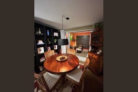 Casa para alugar com 78m², 1 quarto e 1 vaga Casa para alugar com 78m², 1 quarto e 1 vagaSala de jantar