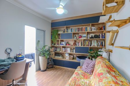 Casa de condomínio à venda com 167m², 3 quartos e 2 vagasQuarto