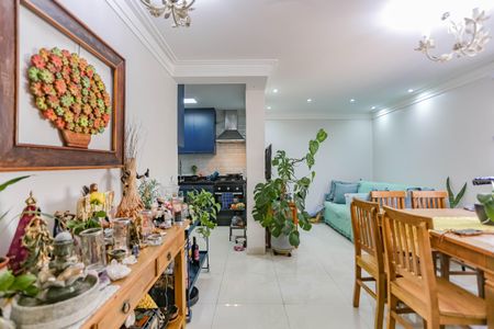 Casa de condomínio à venda com 167m², 3 quartos e 2 vagasSala