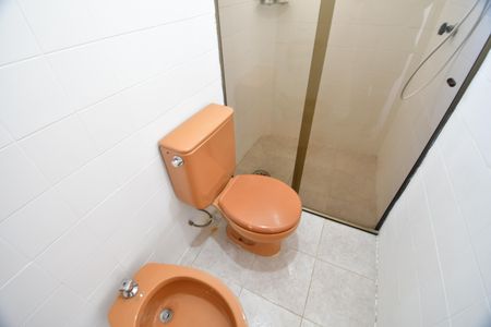Banheiro de apartamento para alugar com 1 quarto, 45m² em Botafogo, Campinas