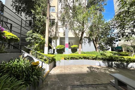 Apartamento para alugar com 55m², 2 quartos e 1 vagaFachada do bloco
