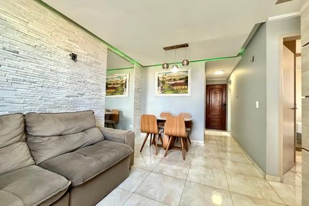 Apartamento para alugar com 55m², 2 quartos e 1 vagaSala