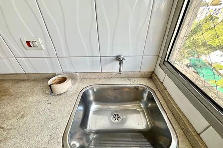 Apartamento para alugar com 55m², 2 quartos e 1 vagaÁrea de Serviço