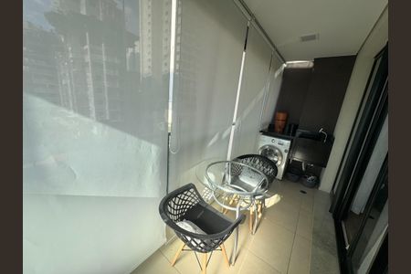 Apartamento para alugar com 38m², 1 quarto e 1 vaga Apartamento para alugar com 38m², 1 quarto e 1 vagaVaranda