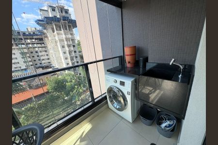 Apartamento para alugar com 38m², 1 quarto e 1 vaga Apartamento para alugar com 38m², 1 quarto e 1 vagaVaranda