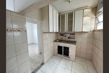 Apartamento para alugar com 58m², 3 quartos e sem vagaCozinha