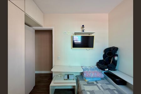 Casa à venda com 174m², 3 quartos e 2 vagas Casa à venda com 174m², 3 quartos e 2 vagasQuarto