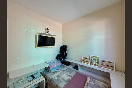 Casa à venda com 174m², 3 quartos e 2 vagas Casa à venda com 174m², 3 quartos e 2 vagasQuarto