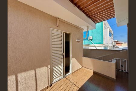 Casa à venda com 174m², 3 quartos e 2 vagas Casa à venda com 174m², 3 quartos e 2 vagasVaranda Suíte