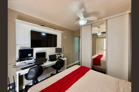 Casa à venda com 174m², 3 quartos e 2 vagas Casa à venda com 174m², 3 quartos e 2 vagasSuíte