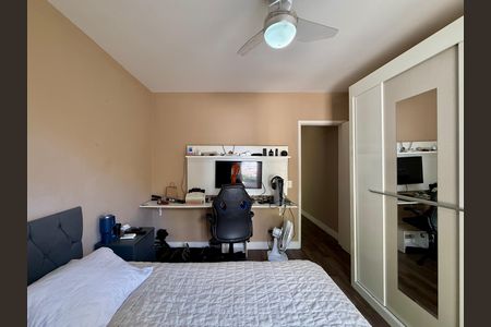 Casa à venda com 174m², 3 quartos e 2 vagas Casa à venda com 174m², 3 quartos e 2 vagasQuarto 2
