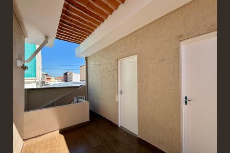 Casa à venda com 174m², 3 quartos e 2 vagas Casa à venda com 174m², 3 quartos e 2 vagasVaranda Suíte