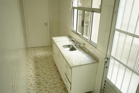 Cozinha de casa para alugar com 3 quartos, 160m² em Cidade Mãe do Céu, São Paulo