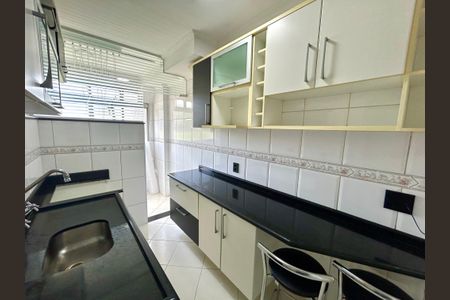 Apartamento para alugar com 67m², 2 quartos e 1 vagaCozinha