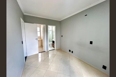 Apartamento para alugar com 67m², 2 quartos e 1 vagaSuíte