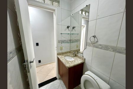 Apartamento para alugar com 67m², 2 quartos e 1 vagaBanheiro 1