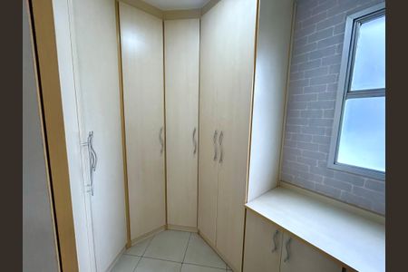 Apartamento para alugar com 67m², 2 quartos e 1 vagaCloset da suíte