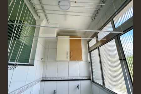 Apartamento para alugar com 67m², 2 quartos e 1 vagaÁrea de Serviço