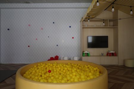 Apartamento à venda com 40m², 2 quartos e sem vagaÁrea comum