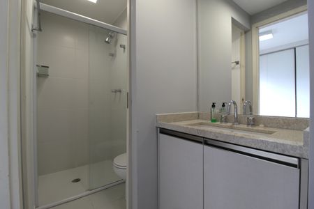 Banheiro da Suíte de apartamento para alugar com 1 quarto, 35m² em Vila Olímpia, São Paulo